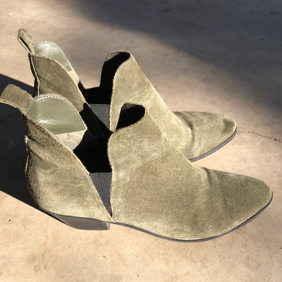 SOLD*Olive Suede Low Cut Chelsea Western Boots - Picture 8 of 13